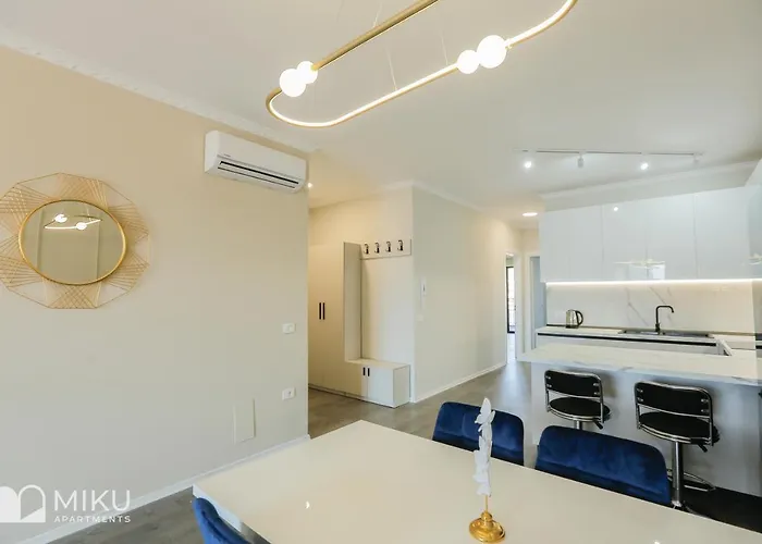 Miku - Luxurious 2bedroom At Olympic Apartament